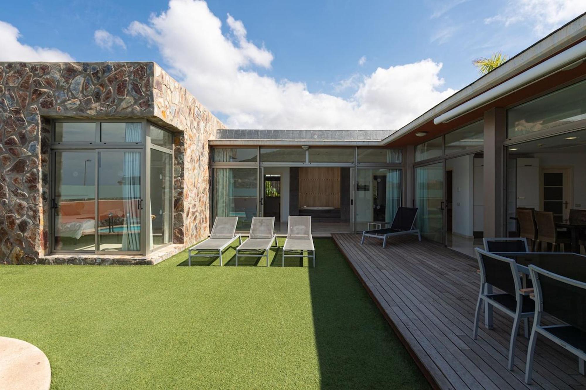 Tauro Villas Deluxe La Playa de Tauro Exterior photo